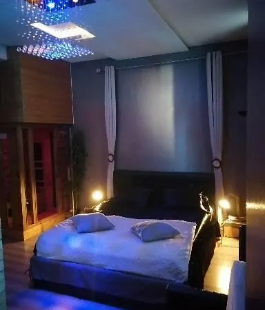 L' Apparte Apartman *